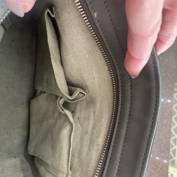 Gucci Gray Microguccissima Bag with Crossbody Strap - Picture 11 of 16